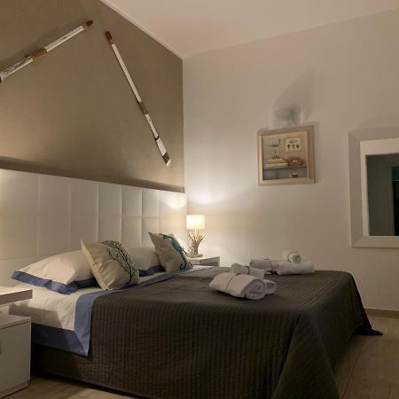Aquarama Rooms & Apartments Torre Squillace 外观 照片