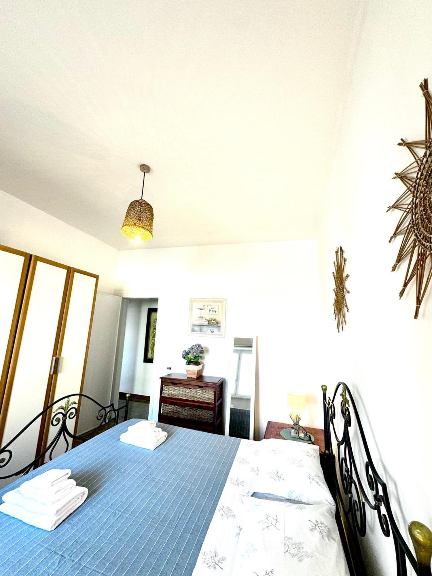 Aquarama Rooms & Apartments Torre Squillace 外观 照片